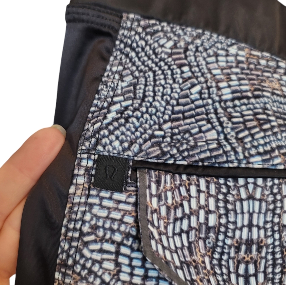 Lululemon Rise & Shine Trouser in Bead Envy Silver Spoon Multi / Black - Picture 10 of 13